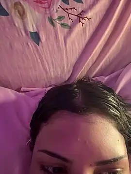 Snapshot of luluzinhax chatting on March 2026 04:18:01 AM luluzinhax online show from March 2026 04:18:01 AM