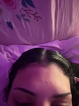 Snapshot of luluzinhax chatting on March 2026 06:51:02 PM luluzinhax online show from March 2026 06:51:02 PM