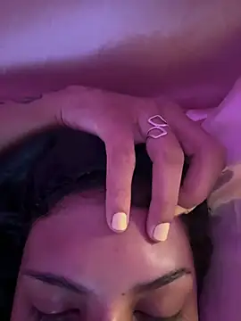 Snapshot of luluzinhax chatting on April 2026 05:46:02 AM luluzinhax online show from April 2026 05:46:02 AM