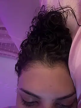 Snapshot of luluzinhax chatting on April 2026 04:46:02 AM luluzinhax online show from April 2026 04:46:02 AM