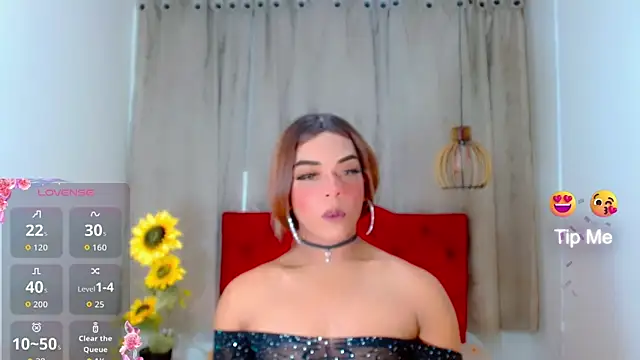 Snapshot of Cristal_Villael chatting on November 2025 06:14:01 AM Cristal Villael online show from November 2025 06:14:01 AM