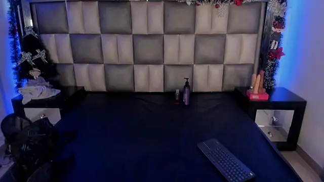 Valkiria js online show from December 2025 01:29:01 PM