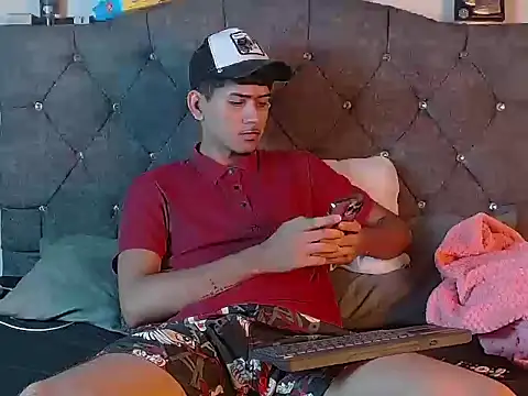 Snapshot of logan_willyams_ chatting on October 2025 09:26:02 PM logan willyams  online show from October 2025 09:26:02 PM