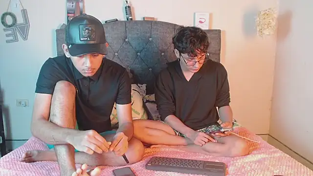 Snapshot of logan_willyams_ chatting on October 2025 04:03:02 AM logan willyams  online show from October 2025 04:03:02 AM