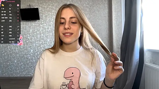 Snapshot of DreamyOlivia chatting on October 2025 01:08:01 PM DreamyOlivia online show from October 2025 01:08:01 PM