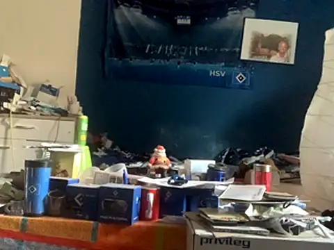 Snapshot of GeilerHSVFAN1989 chatting on November 2025 11:21:01 AM GeilerHSVFAN1989 online show from November 2025 11:21:01 AM