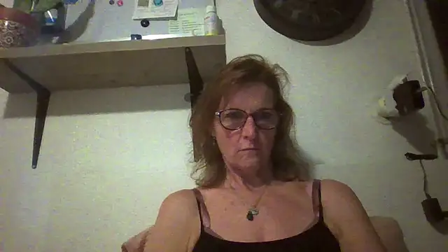 Snapshot of Valinella chatting on September 2025 08:30:02 PM Valinella online show from September 2025 08:30:02 PM