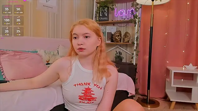 Snapshot of Ruminelle chatting on March 2026 07:42:01 AM Ruminelle online show from March 2026 07:42:01 AM