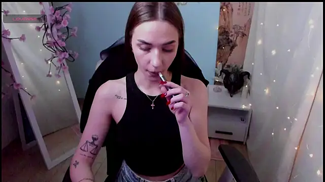 Snapshot of Bella_Night4 chatting on April 2026 08:50:01 AM Bella Night4 online show from April 2026 08:50:01 AM
