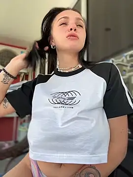 VendiMur online show from November 2025 02:04:02 AM