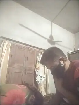 Manjit009 online show from November 2025 05:48:01 PM