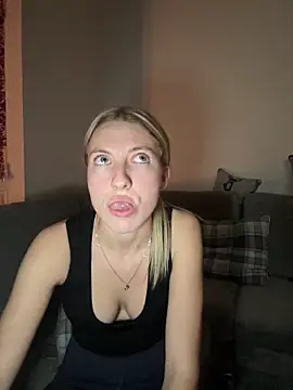 CheekyChelseaX online show from December 2025 05:29:01 PM