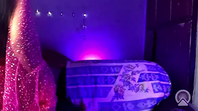 Snapshot of royeoy22 chatting on October 2025 11:53:01 AM royeoy22 online show from October 2025 11:53:01 AM