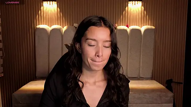  Mia Evans 1 online show from March 2026 08:09:01 PM