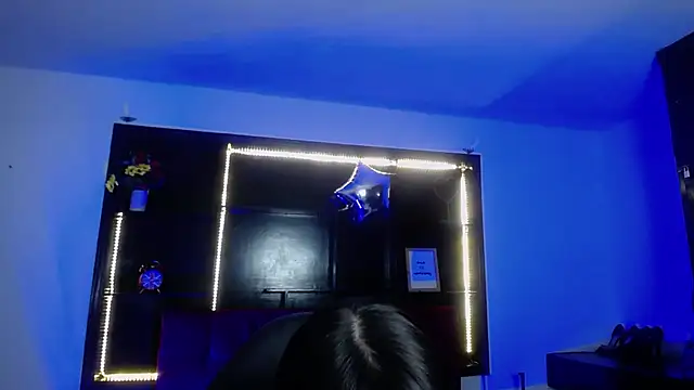  Charlotte Collins  online show from March 2026 03:07:02 PM