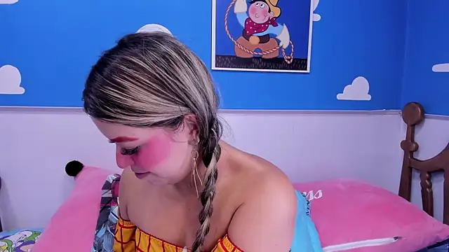 miss  evolet online show from June 2026 12:33:01 PM