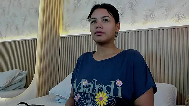 Snapshot of Liss-Reyes chatting on February 2026 01:22:01 PM Liss-Reyes online show from February 2026 01:22:01 PM