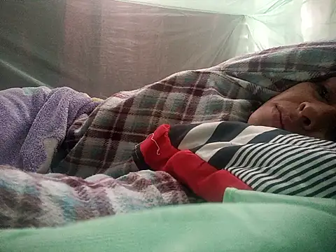 SaraBust online show from September 2025 01:56:02 PM