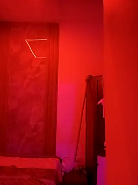 SaraBust online show from October 2025 02:25:02 AM