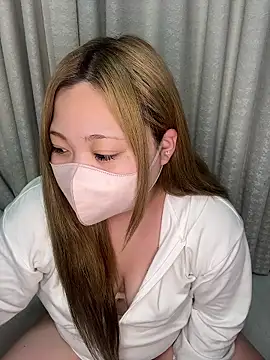 Chua-chan online show from October 2025 05:26:02 PM