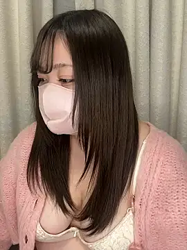 Chua-chan online show from November 2025 05:05:02 PM