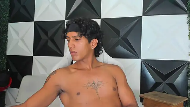 bull cam online show from November 2025 08:13:02 PM