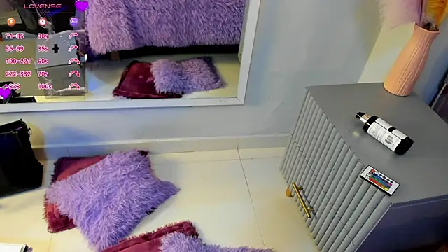 Mia Valentine  online show from March 2026 01:49:01 PM