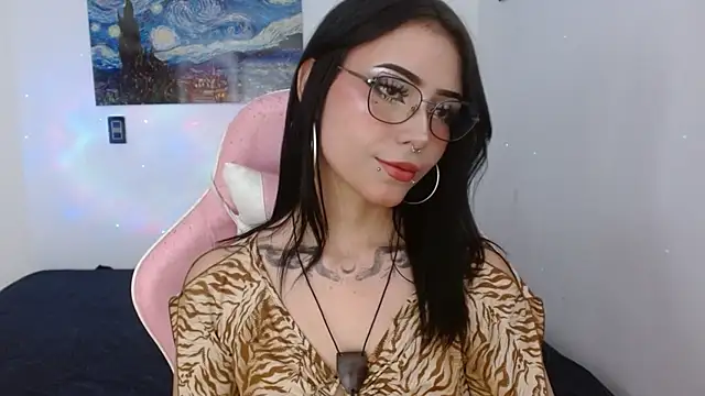 Snapshot of Melhoneymoon chatting on September 2025 01:49:01 AM Melhoneymoon online show from September 2025 01:49:01 AM