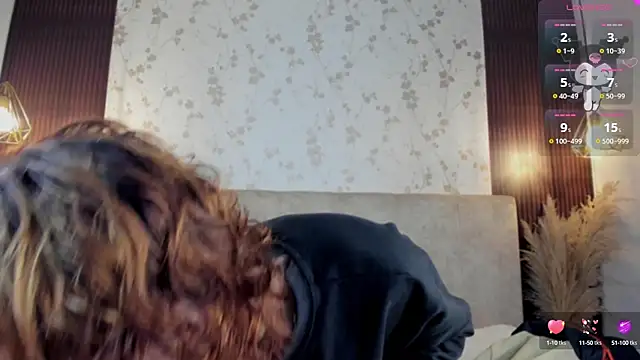 Snapshot of DarcyCullen chatting on September 2025 12:07:01 PM DarcyCullen online show from September 2025 12:07:01 PM