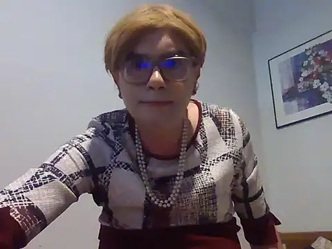 Snapshot of Nady79xxx chatting on October 2025 03:44:01 PM Nady79xxx online show from October 2025 03:44:01 PM