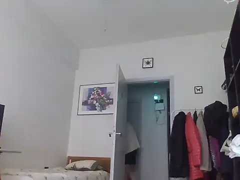 Snapshot of Nady79xxx chatting on November 2025 09:28:02 AM Nady79xxx online show from November 2025 09:28:02 AM