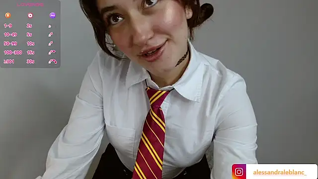 AlessandraLB online show from September 2025 10:15:02 AM