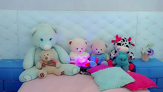 hanna sweett34 online show from December 2025 04:16:01 PM