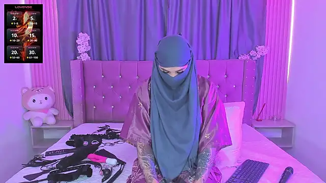 Snapshot of Nayla-Mouna chatting on March 2026 07:42:01 PM Nayla-Mouna online show from March 2026 07:42:01 PM