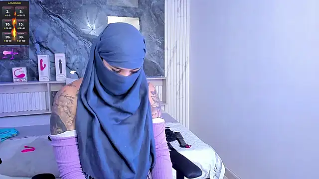Snapshot of Nayla-Mouna chatting on July 2026 12:21:02 PM Nayla-Mouna online show from July 2026 12:21:02 PM