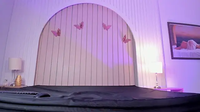 ALICESANDOVAL online show from October 2025 11:38:01 AM