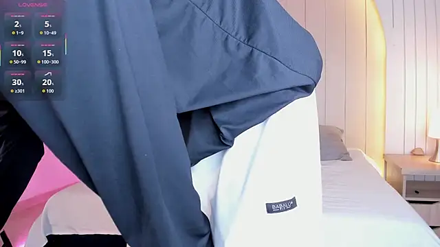 ALICESANDOVAL online show from March 2026 11:37:02 AM