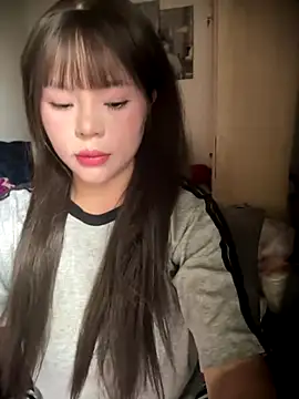 Snapshot of SarahBeii chatting on October 2025 04:09:02 AM SarahBeii online show from October 2025 04:09:02 AM