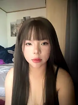 Snapshot of SarahBeii chatting on October 2025 03:05:02 AM SarahBeii online show from October 2025 03:05:02 AM