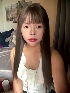 Snapshot of SarahBeii chatting on October 2025 03:17:01 AM SarahBeii online show from October 2025 03:17:01 AM