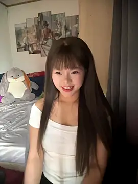 Snapshot of SarahBeii chatting on October 2025 03:07:01 AM SarahBeii online show from October 2025 03:07:01 AM