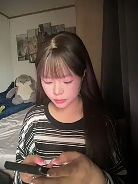 Snapshot of SarahBeii chatting on October 2025 03:34:01 AM SarahBeii online show from October 2025 03:34:01 AM