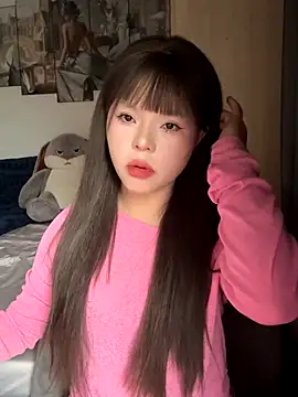 Snapshot of SarahBeii chatting on October 2025 03:43:01 AM SarahBeii online show from October 2025 03:43:01 AM