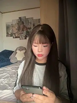 Snapshot of SarahBeii chatting on October 2025 03:10:02 AM SarahBeii online show from October 2025 03:10:02 AM