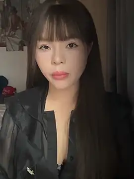 Snapshot of SarahBeii chatting on November 2025 03:28:02 AM SarahBeii online show from November 2025 03:28:02 AM