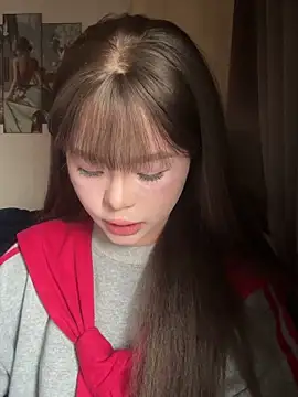 Snapshot of SarahBeii chatting on December 2025 03:44:02 AM SarahBeii online show from December 2025 03:44:02 AM