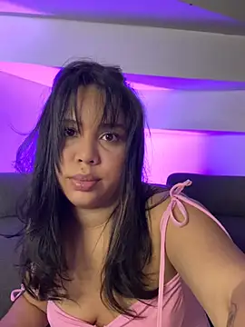 Snapshot of P_A_U_L_I_N_A_ chatting on June 2026 02:02:02 AM P A U L I N A online show from June 2026 02:02:02 AM