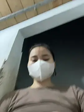 Snapshot of Zinsetka chatting on April 2026 06:24:02 PM Zinsetka online show from April 2026 06:24:02 PM