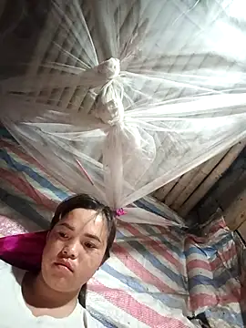 Snapshot of AnHa19 chatting on September 2025 10:37:02 PM AnHa19 online show from September 2025 10:37:02 PM