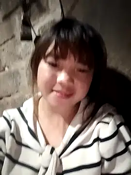 Snapshot of AnHa19 chatting on November 2025 10:51:01 AM AnHa19 online show from November 2025 10:51:01 AM